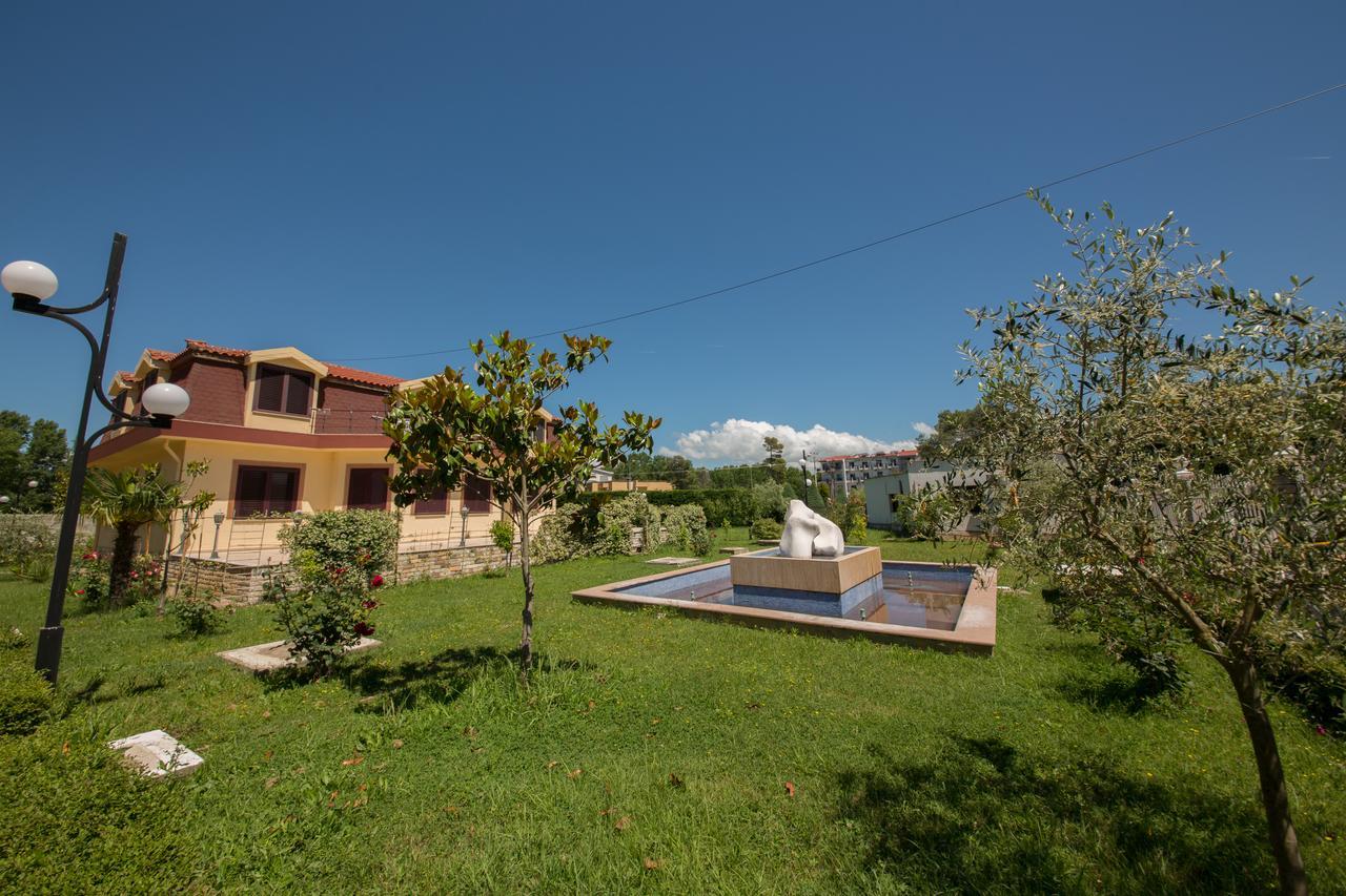 Kolaveri Resort Golem Exterior photo